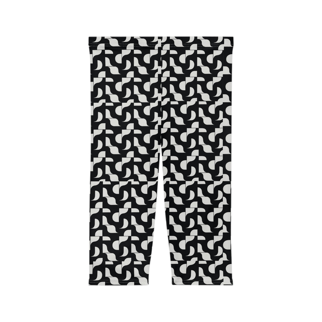 Black White Geometric Pattern Capri Leggings | Retro Tile Print