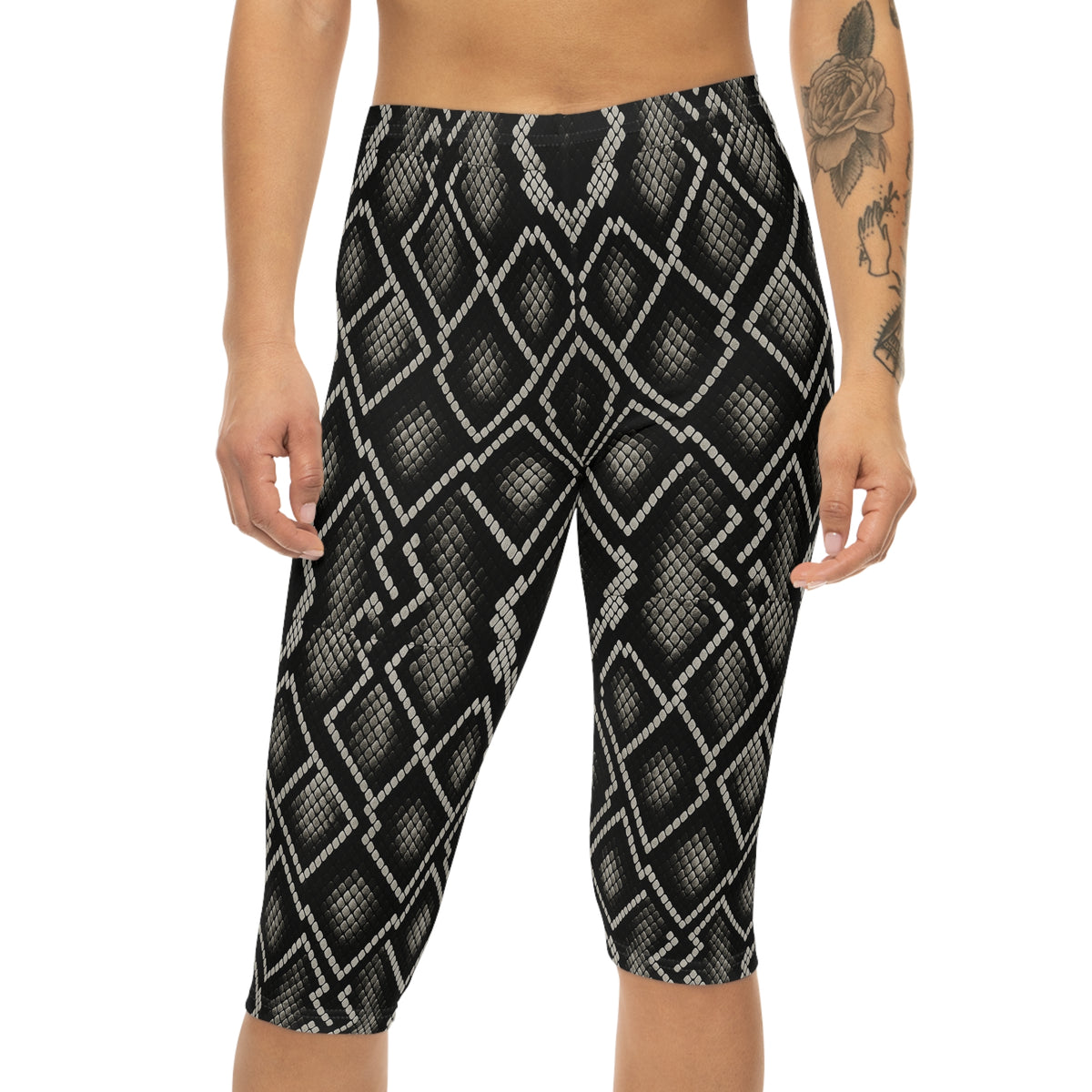 Black Snake Skin Pattern Capri Leggings | Python Print