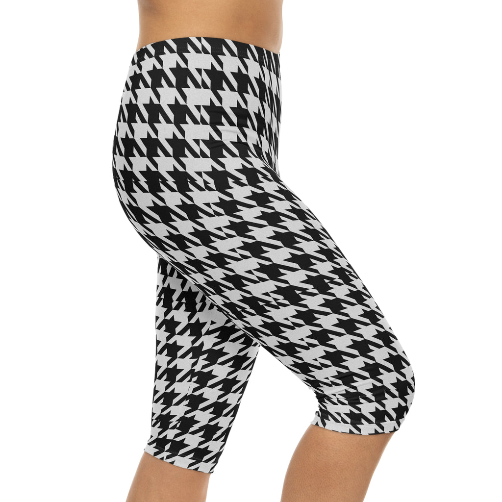 Black White Houndstooth Capri Leggings | Allover Print